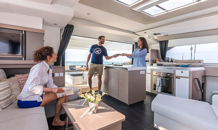 Fountaine Pajot Aura 51 - 6 + 1 cab NEW