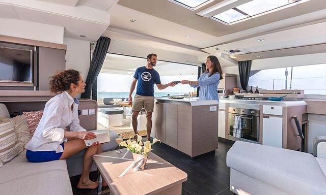 Fountaine Pajot Aura 51 - 6 + 1 cab NEW (crewed)