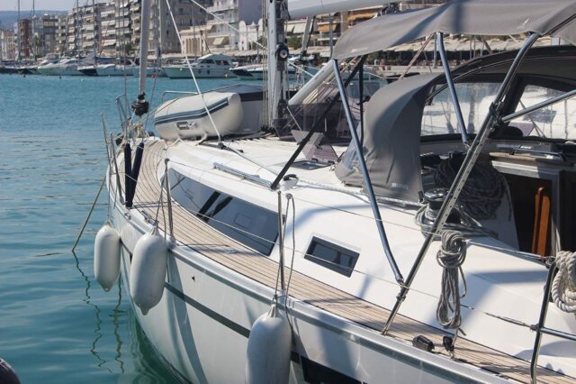 Bavaria Cruiser 41 - 3 cab. MiraMare