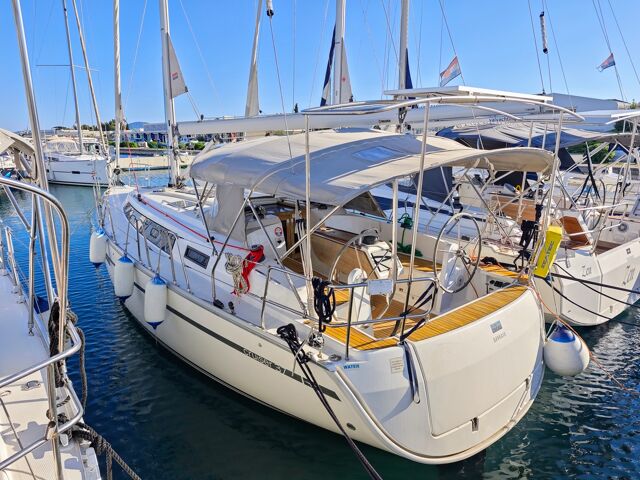 Bavaria Cruiser 37 - 3 cab. Atena