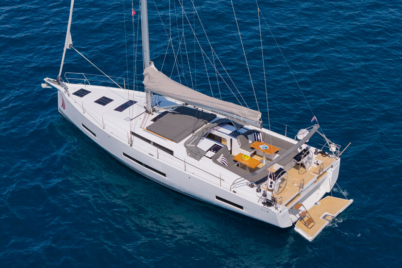 Hanse 510 - 4 + 1 cab. Amber - OW