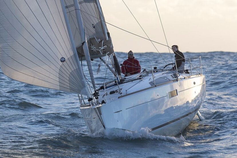 Sun Odyssey 349 - 3 cab. DNA