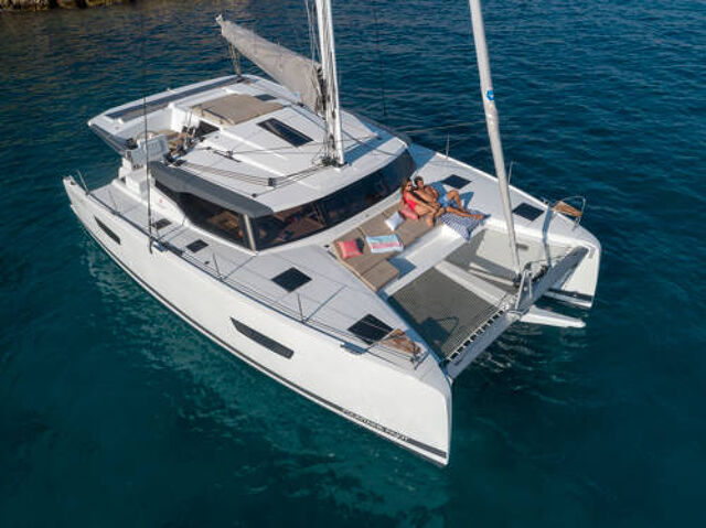 Fountaine Pajot Astrea 42 - 4 + 1 cab. Deutz
