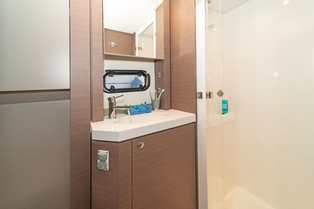 Bali 4.6 - 5 + 2 cab. Aria