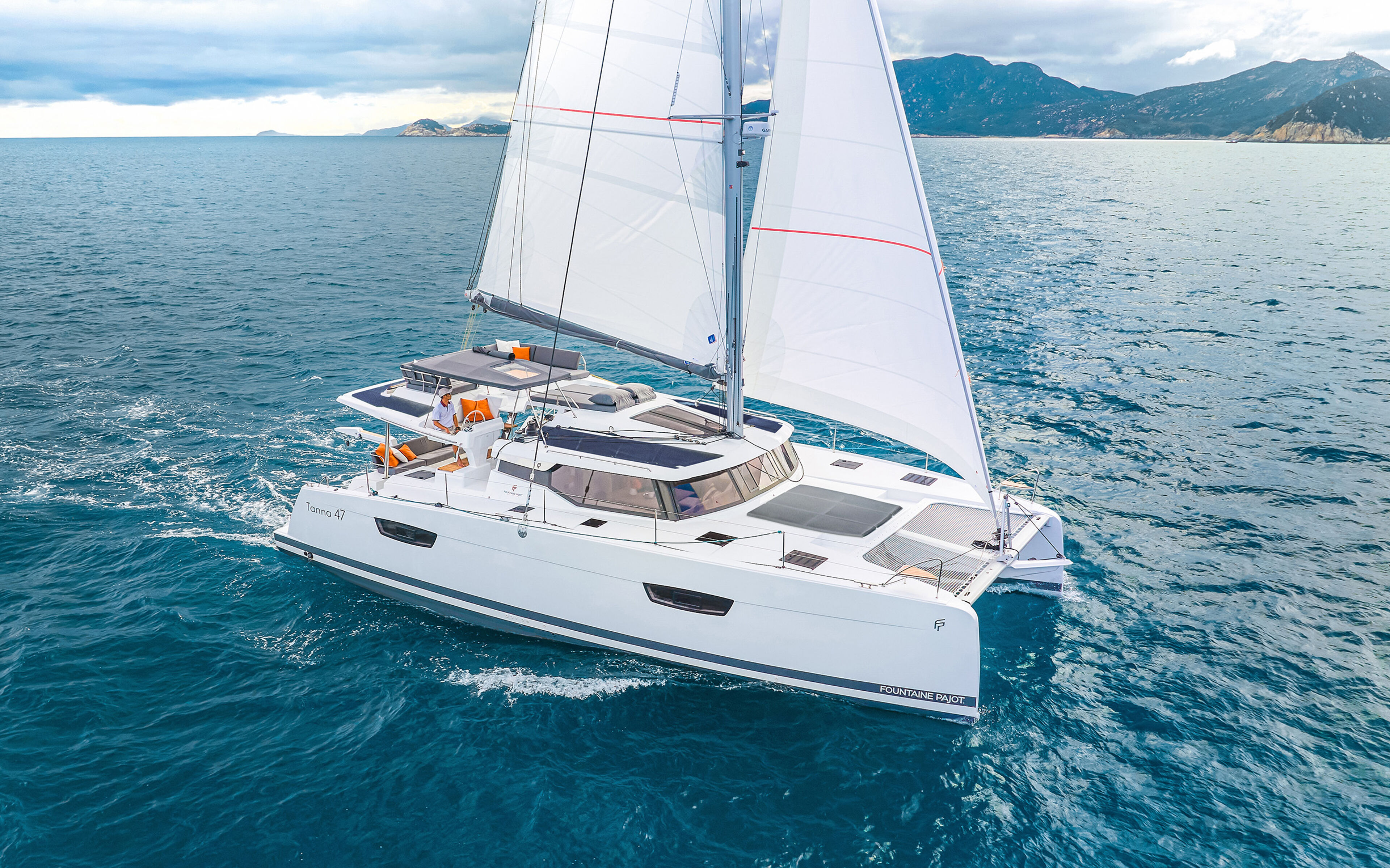 Fountaine Pajot Tanna 47 - 5 + 1 cab. First Life