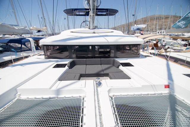 Lagoon 52 F - 6 + 2 cab. LinaHanna
