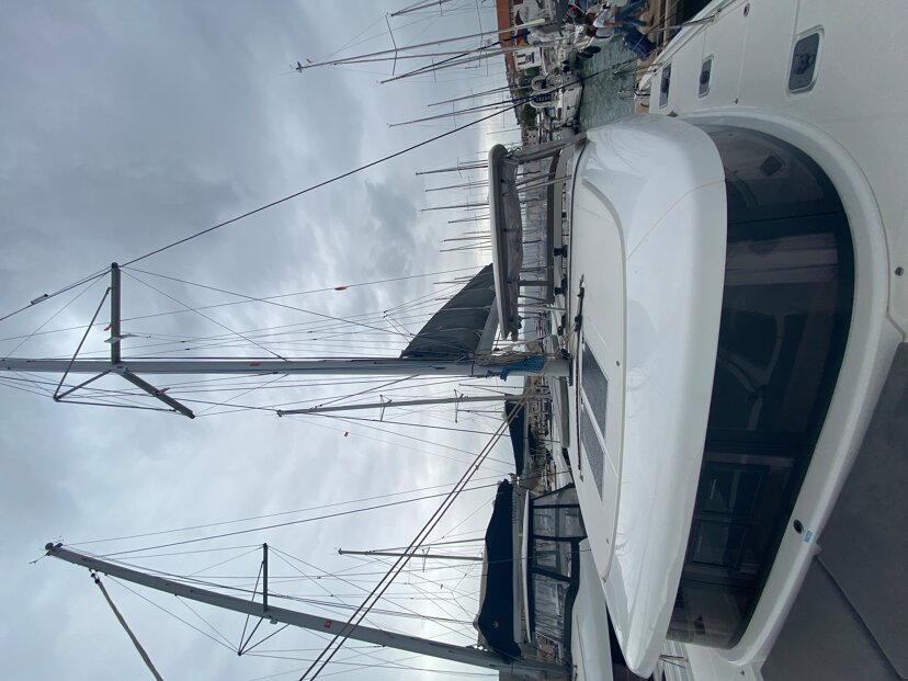 Lagoon 42 - 4 + 1 cab. Brunhilde