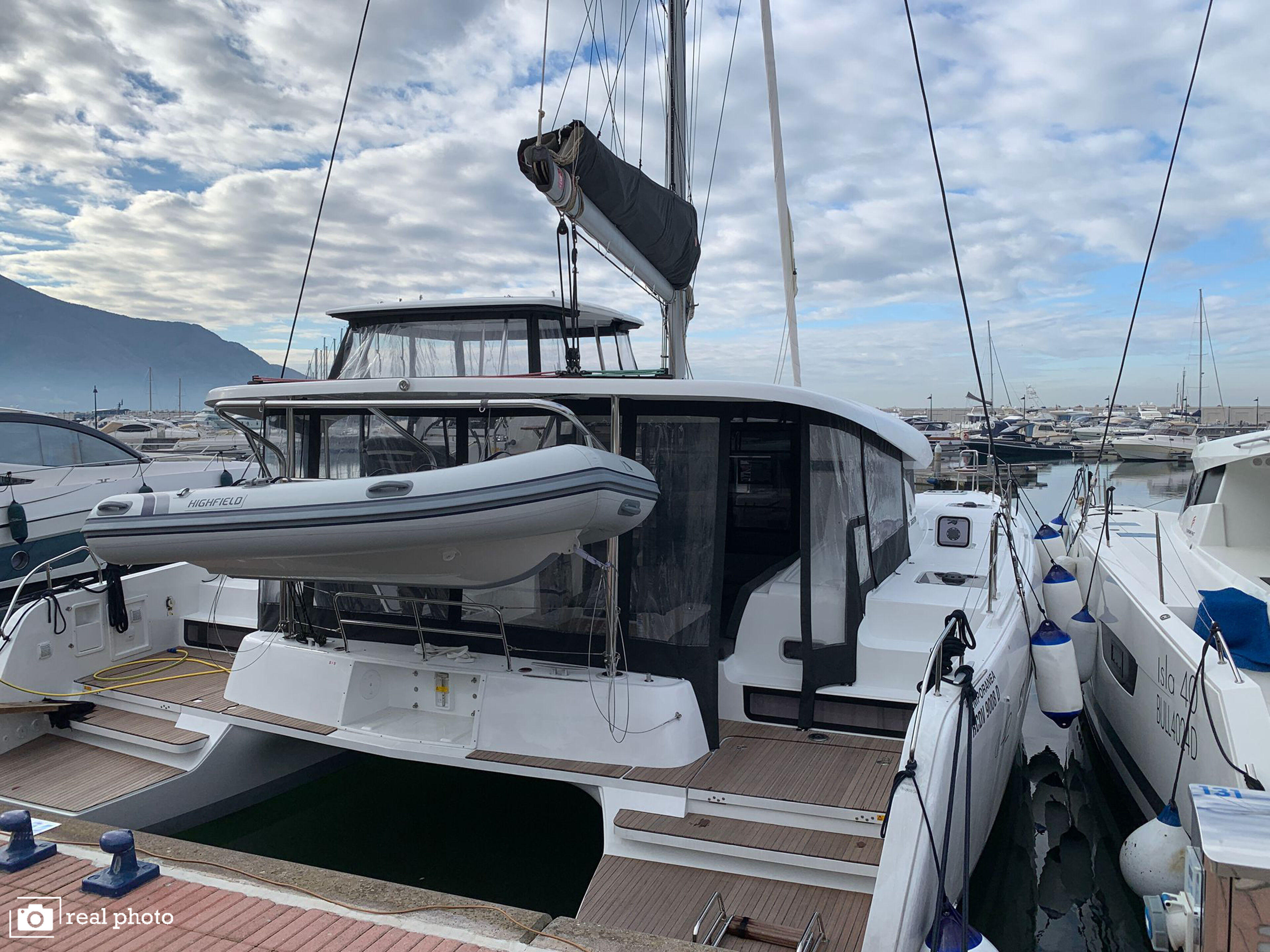 Lagoon 42 - 4 + 1 cab. Almalu