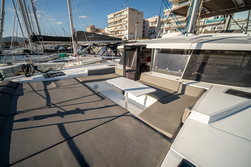 Bali 4.2 - 4 + 2 cab. Silver IX