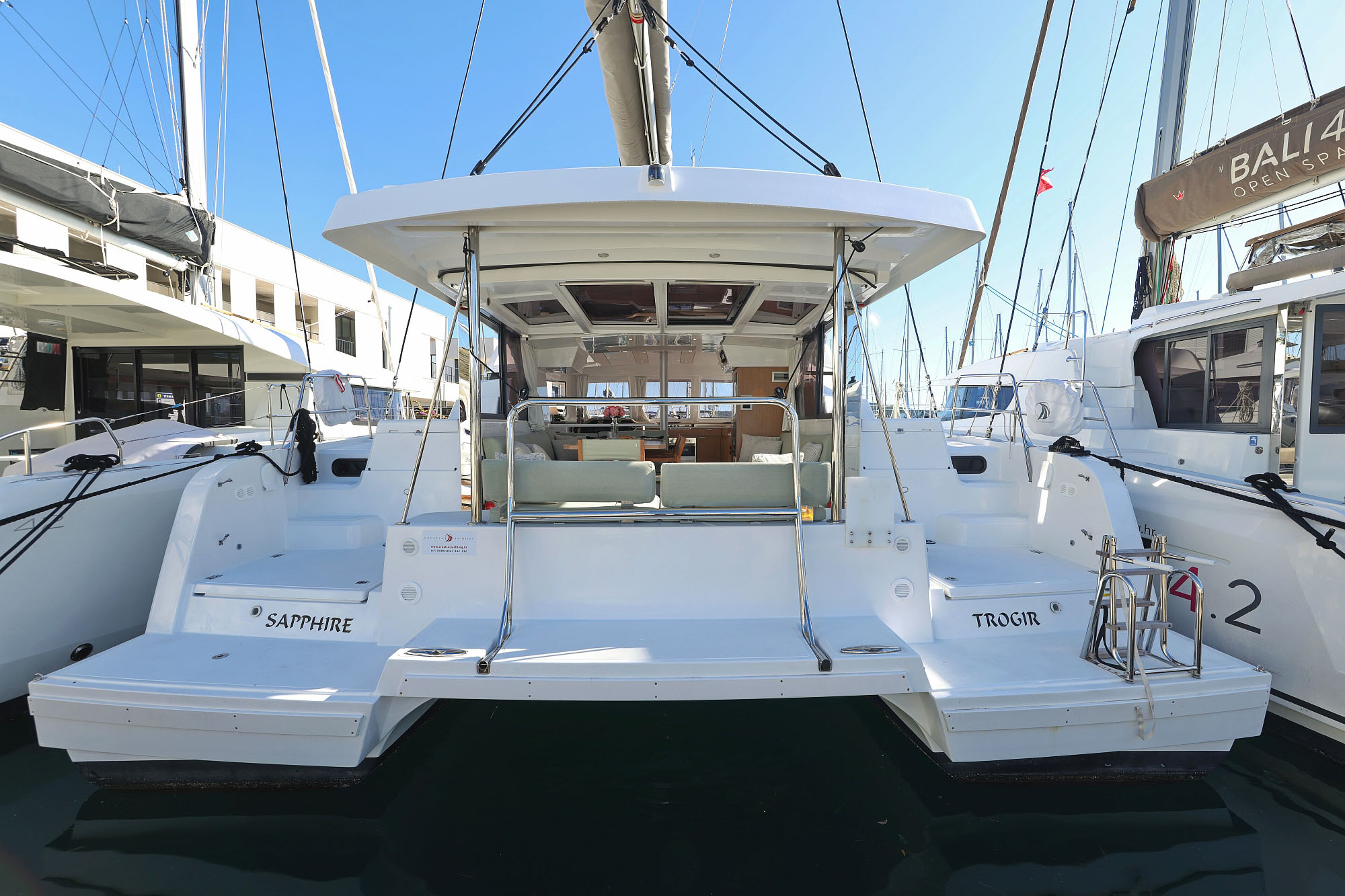 Bali Catspace Sapphire