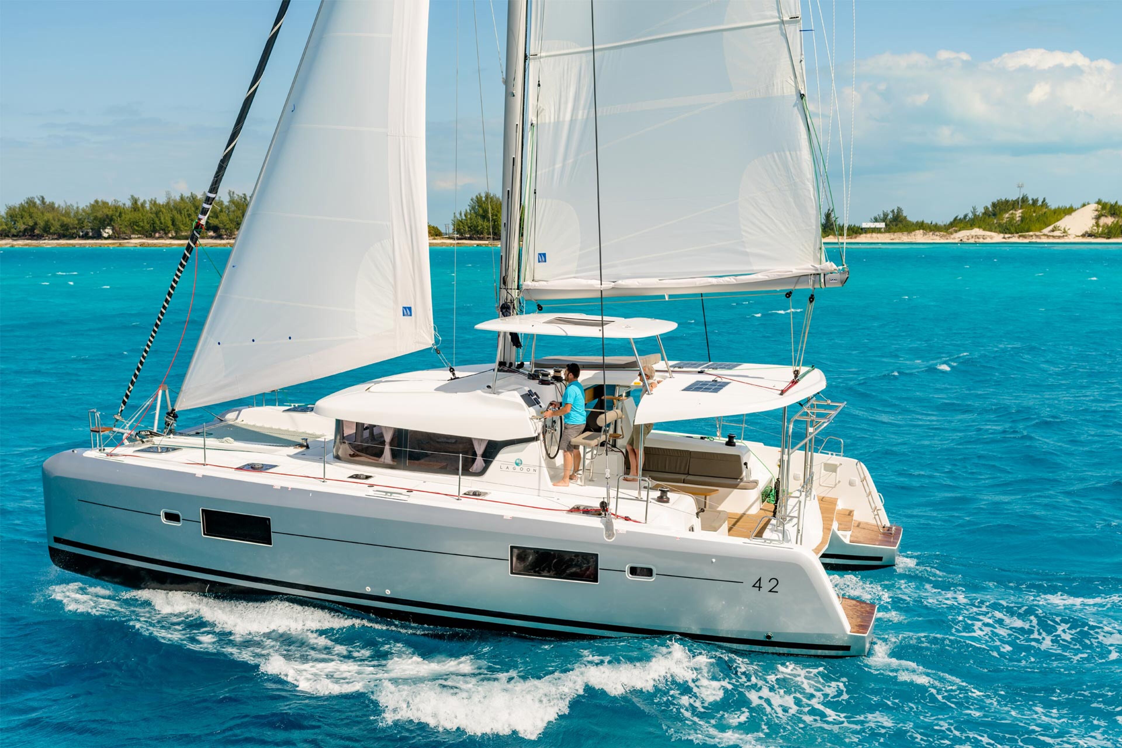 Lagoon 42 - 4 + 2 cab. Ice Cat