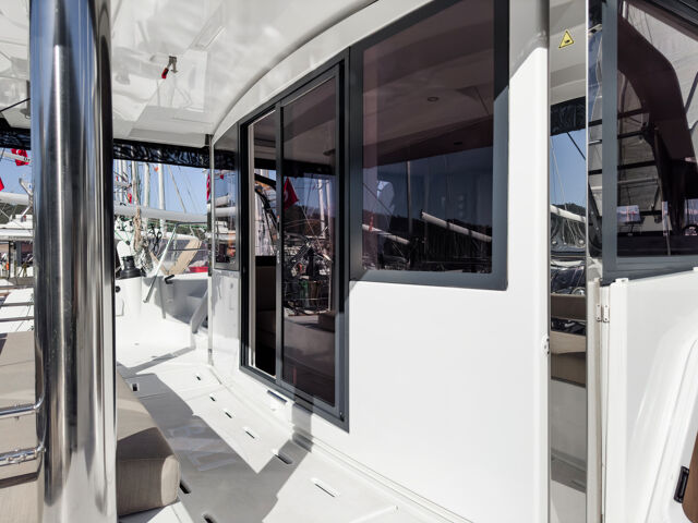 Bali 4.8 - 5 + 1 cab Pagora