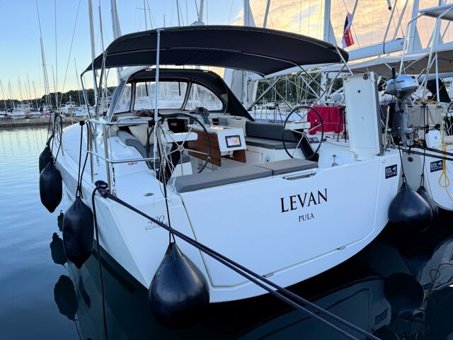 Dufour 430 GL Levan