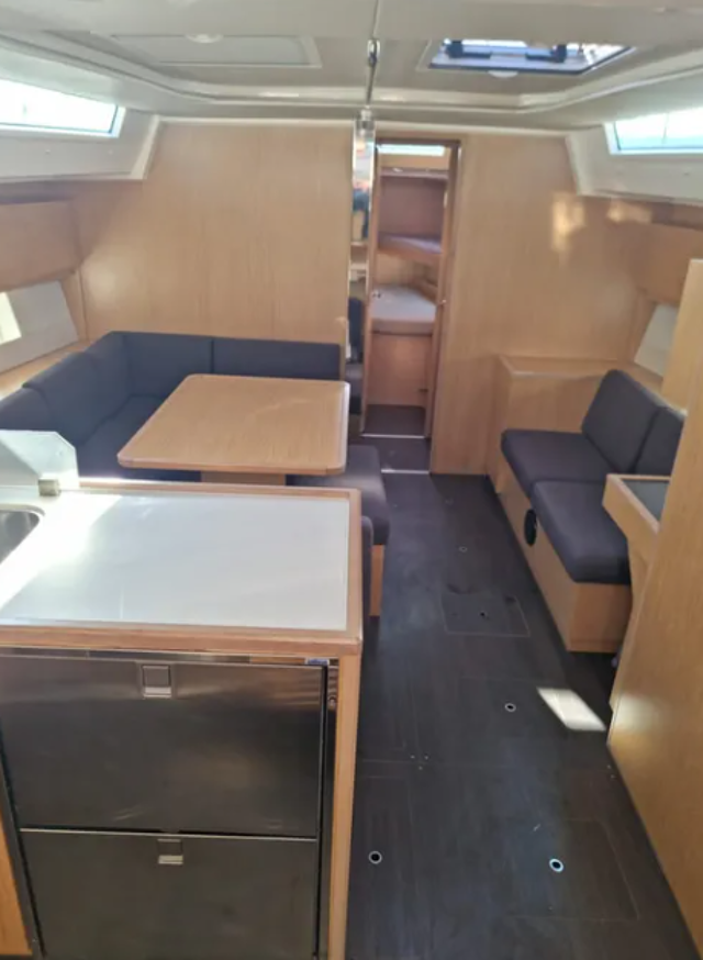 Bavaria C45 - 4 cab. Silver III