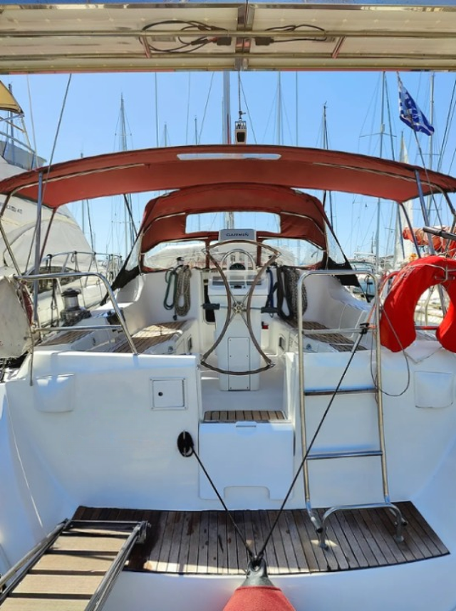 Oceanis Clipper 393 Crete