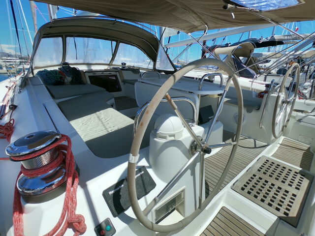 Jeanneau 53 - 5 + 1 cab. Anita