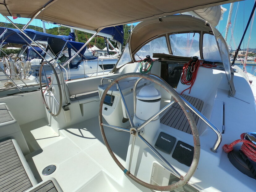 Sun Odyssey 42i Praha