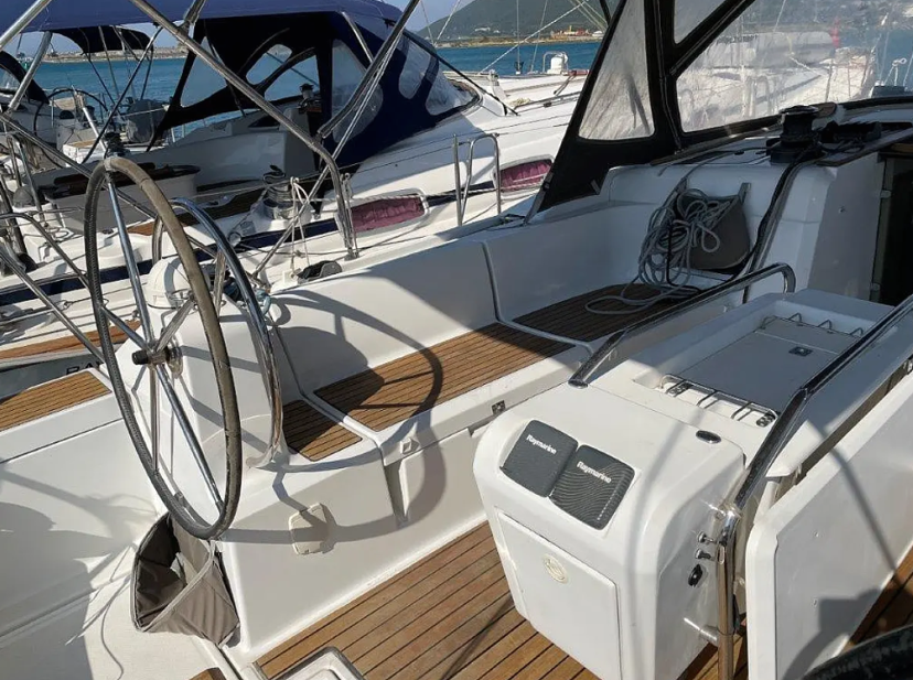 Sun Odyssey 469 Electra