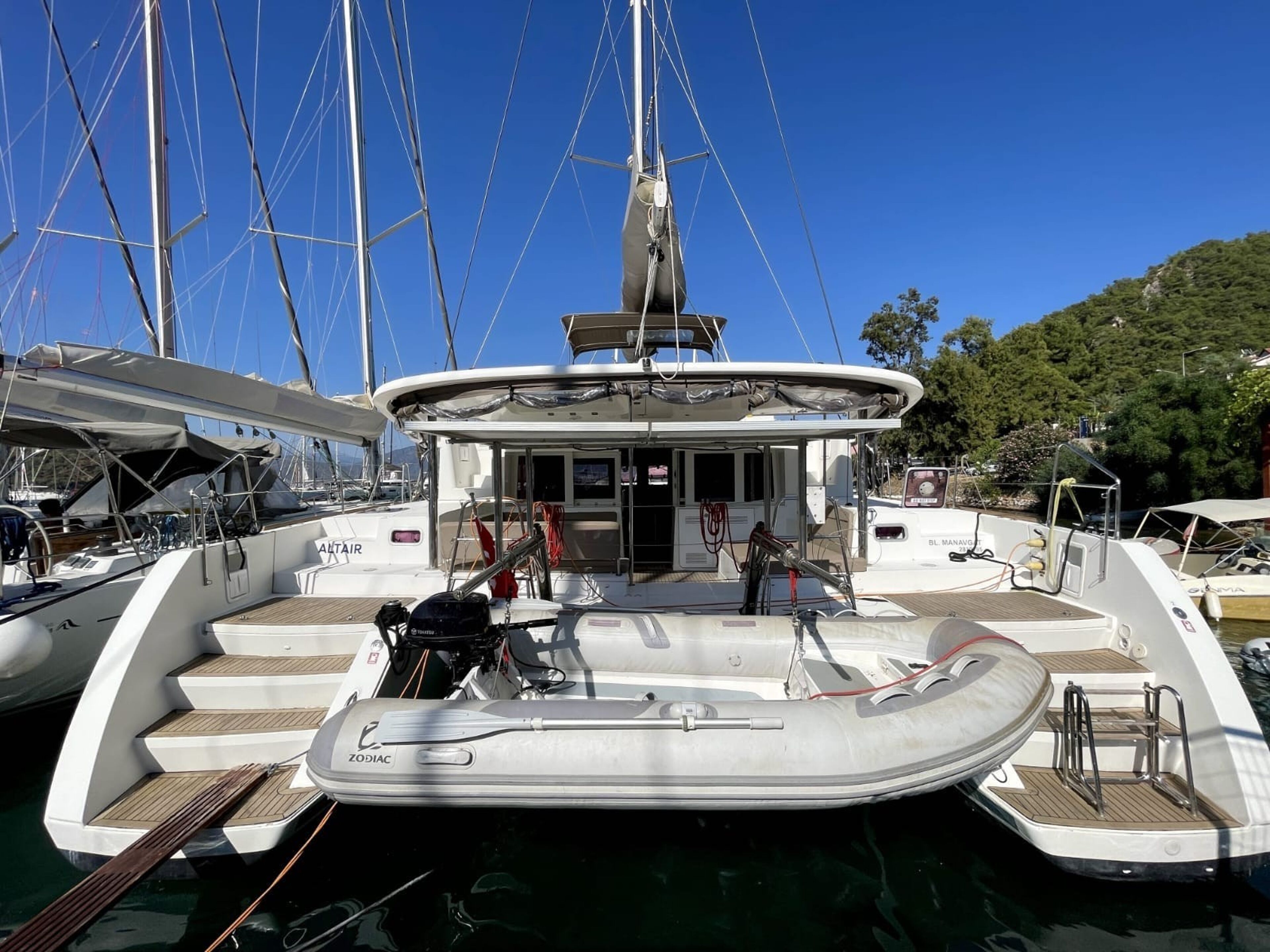 Lagoon 450 F - 4 + 2 cab. Altair