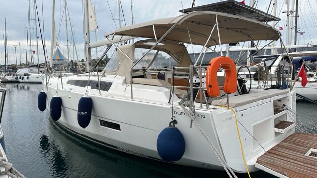 Dufour 430 - 3 cab. NEXUS 
