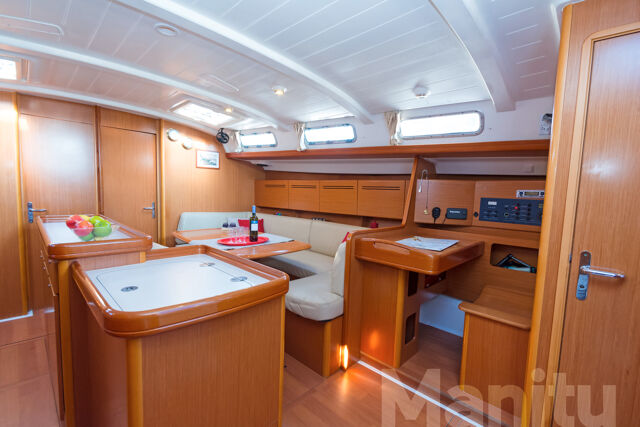 Cyclades 50.5 - 5 + 1 cab. Manitu