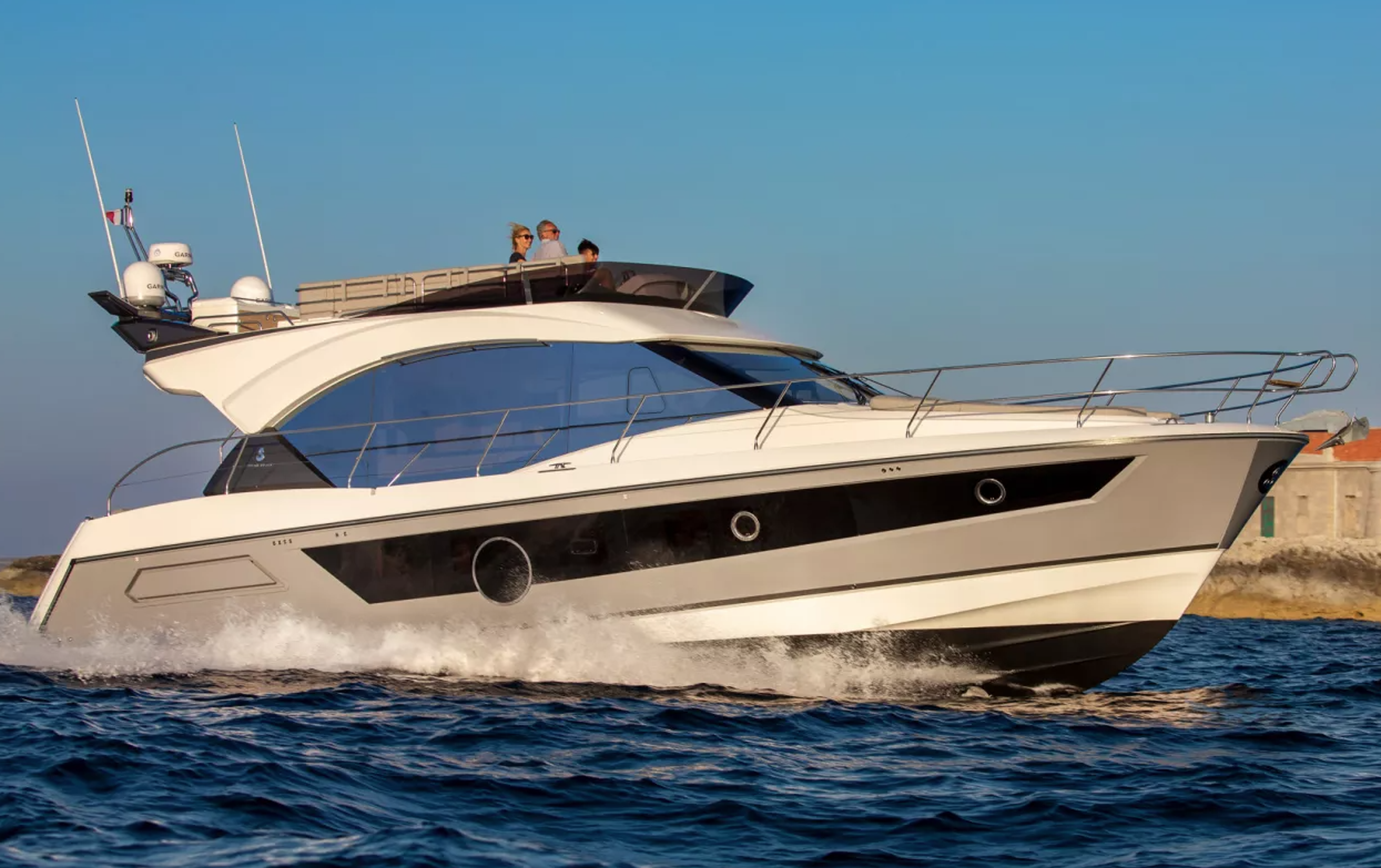 Monte Carlo 52 Nora