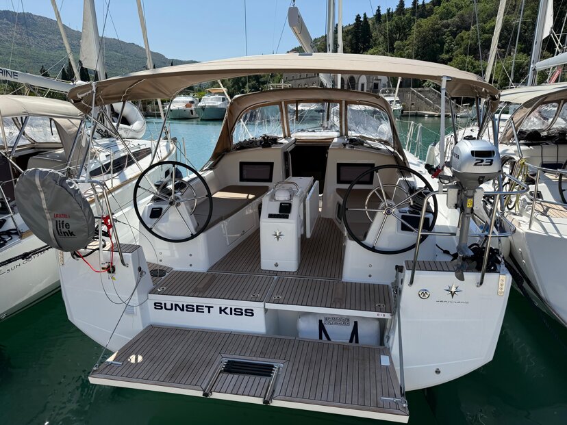 Sun Odyssey 410 - 3 cab. Sunset Kiss