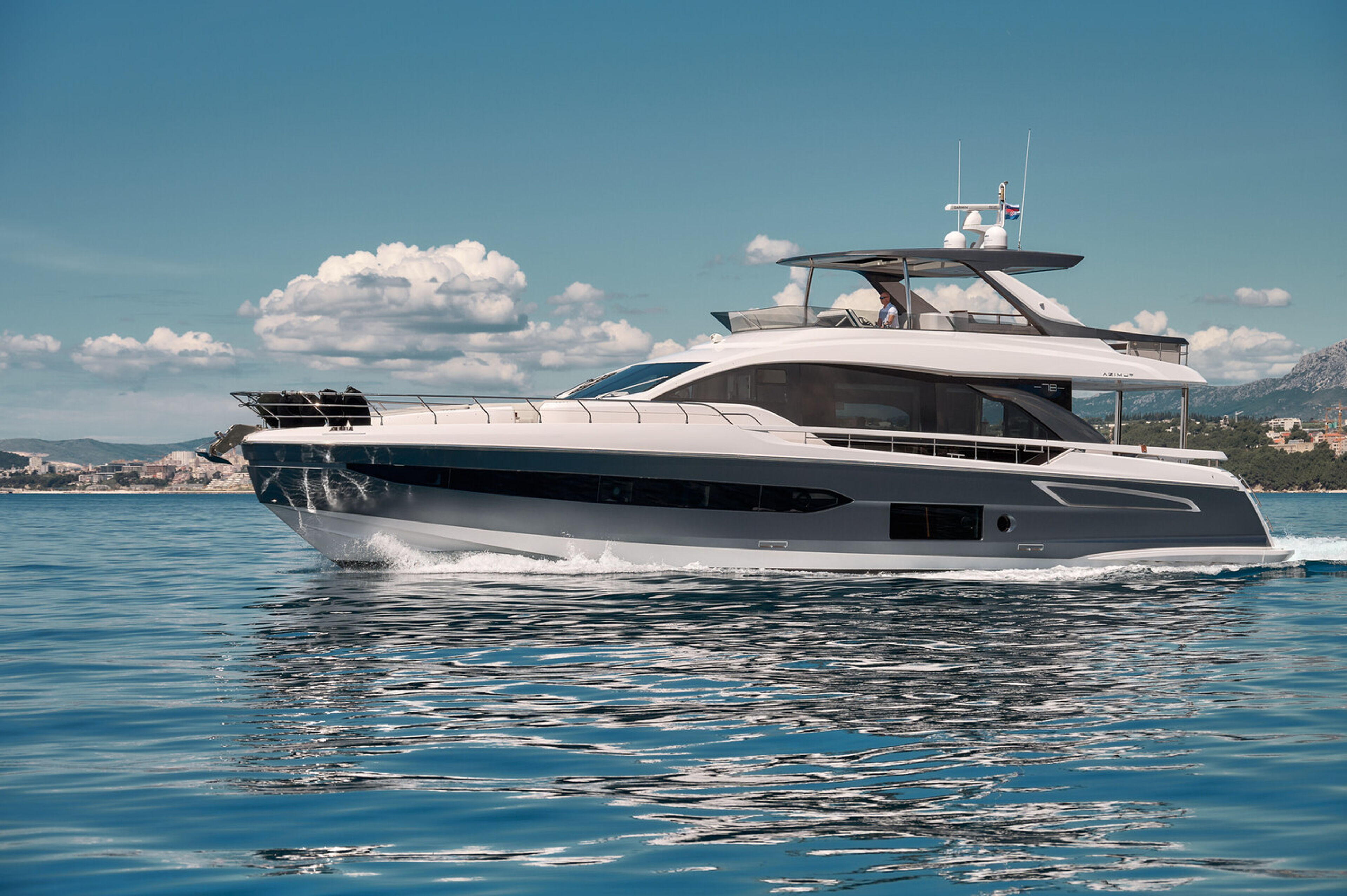 Azimut 78 Fly - 4 + 1 cab. Viva