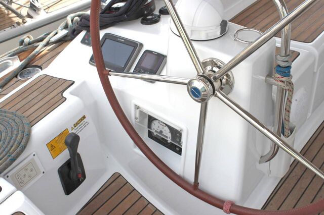 Jeanneau 53 - 6 cab. Zeus