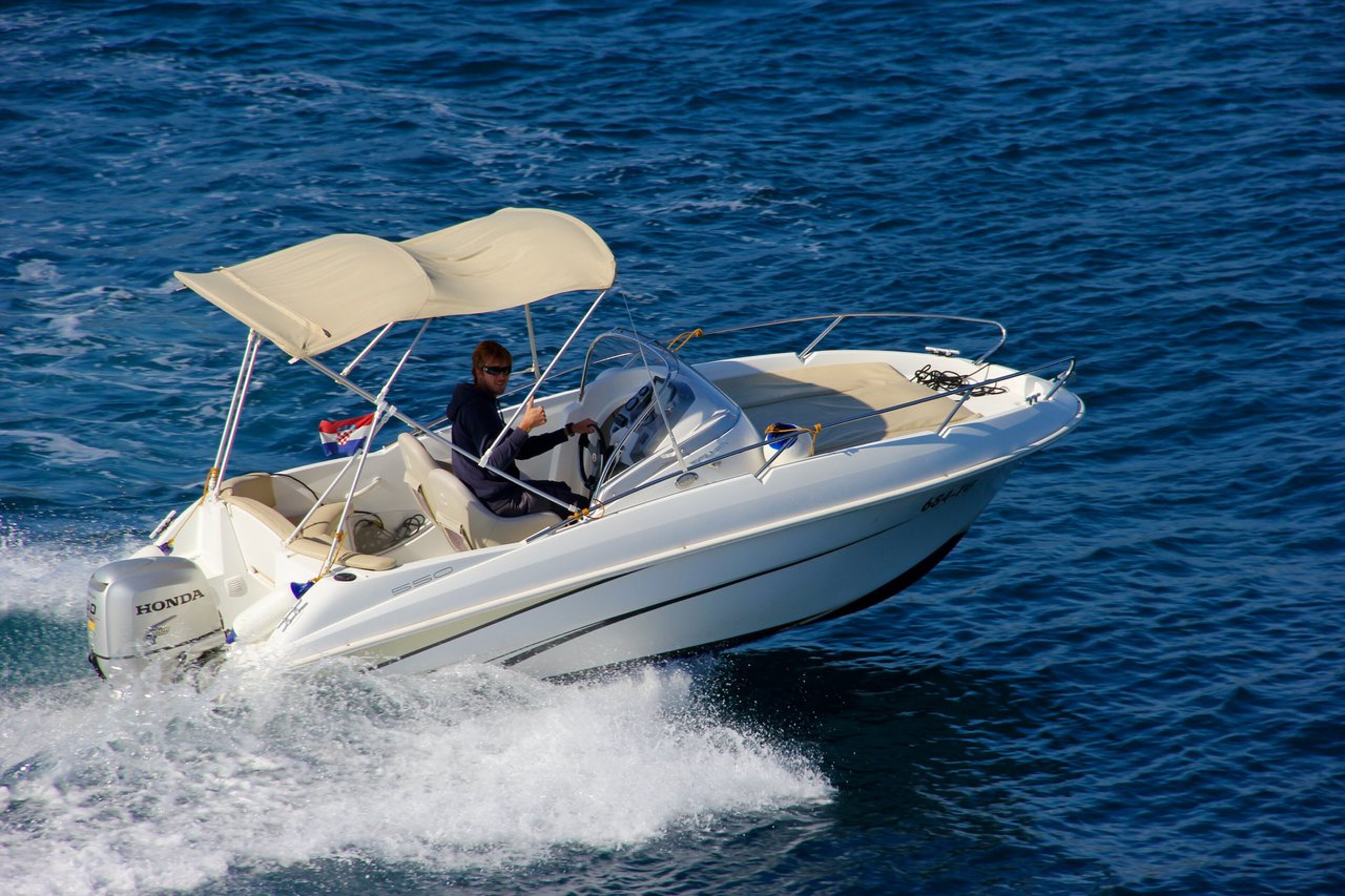 Beneteau 550 Flyer Benetau Flyer 550 Sun Deck