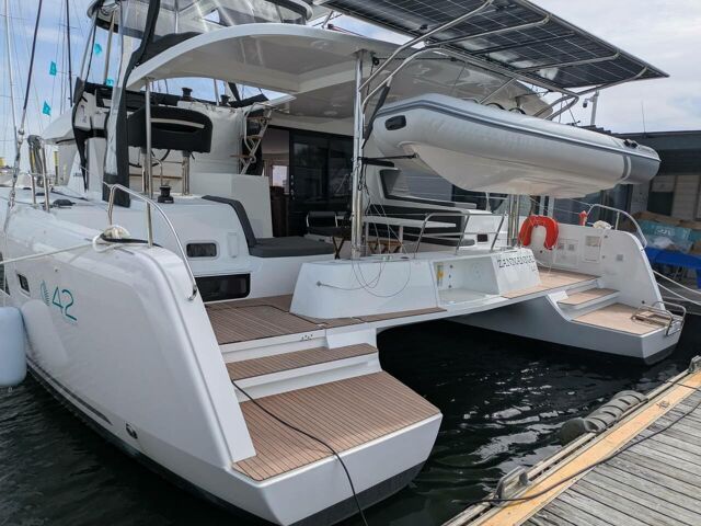 Lagoon 42 - 4 + 2 cab. Zannannan