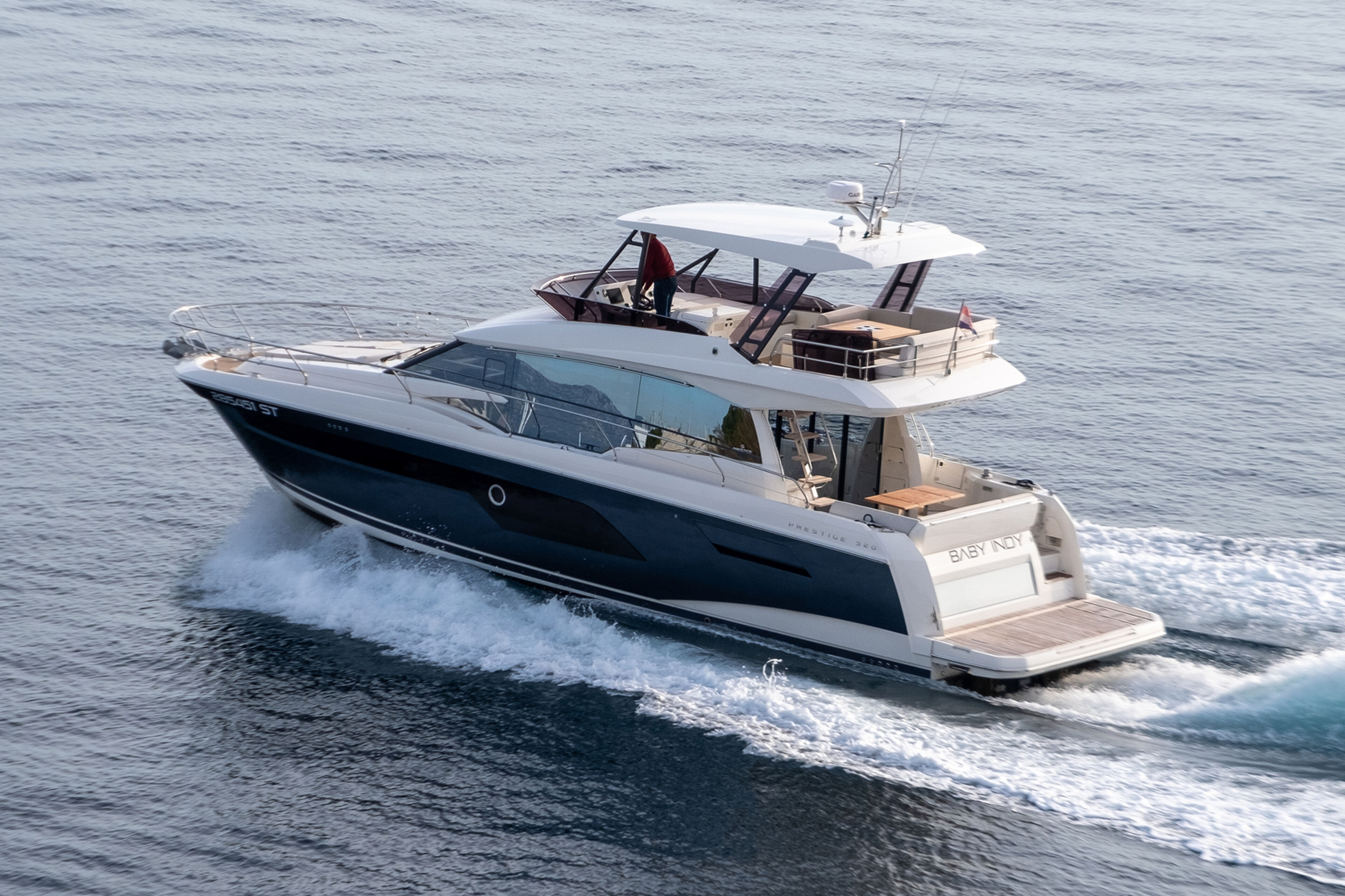 Prestige 520 Flybridge Baby Indy
