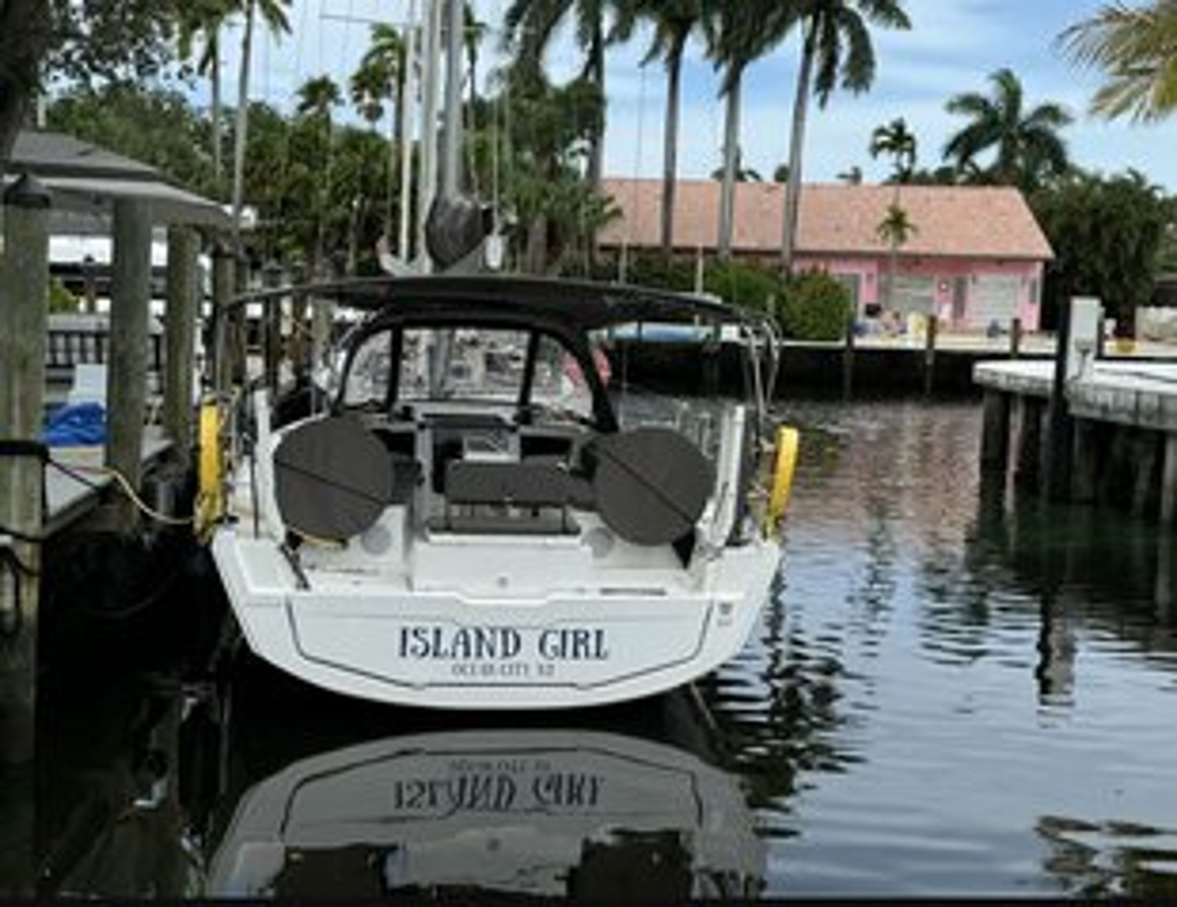 Dufour 37 - 3 cab. Island Girl