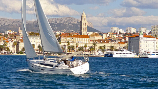 Bavaria Cruiser 37 - 3 cab. Lirica