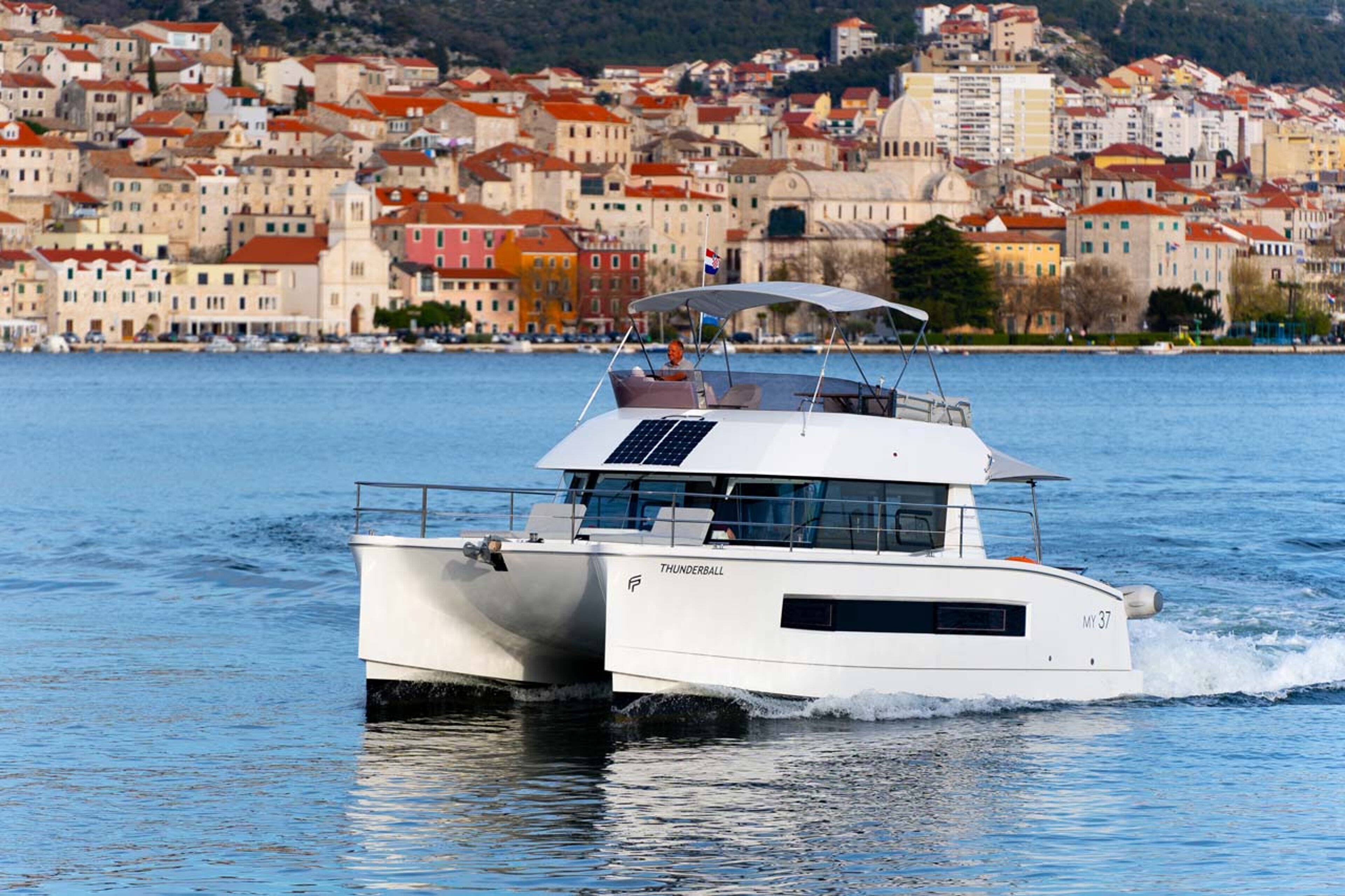 Fountaine Pajot MY 37 Thunderball