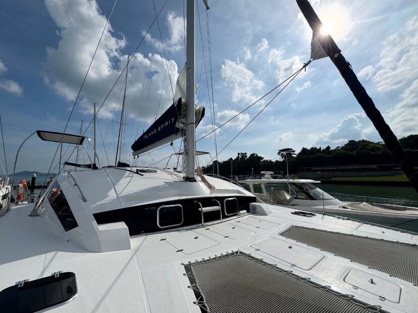 Island Spirit 410 Isle Phantom