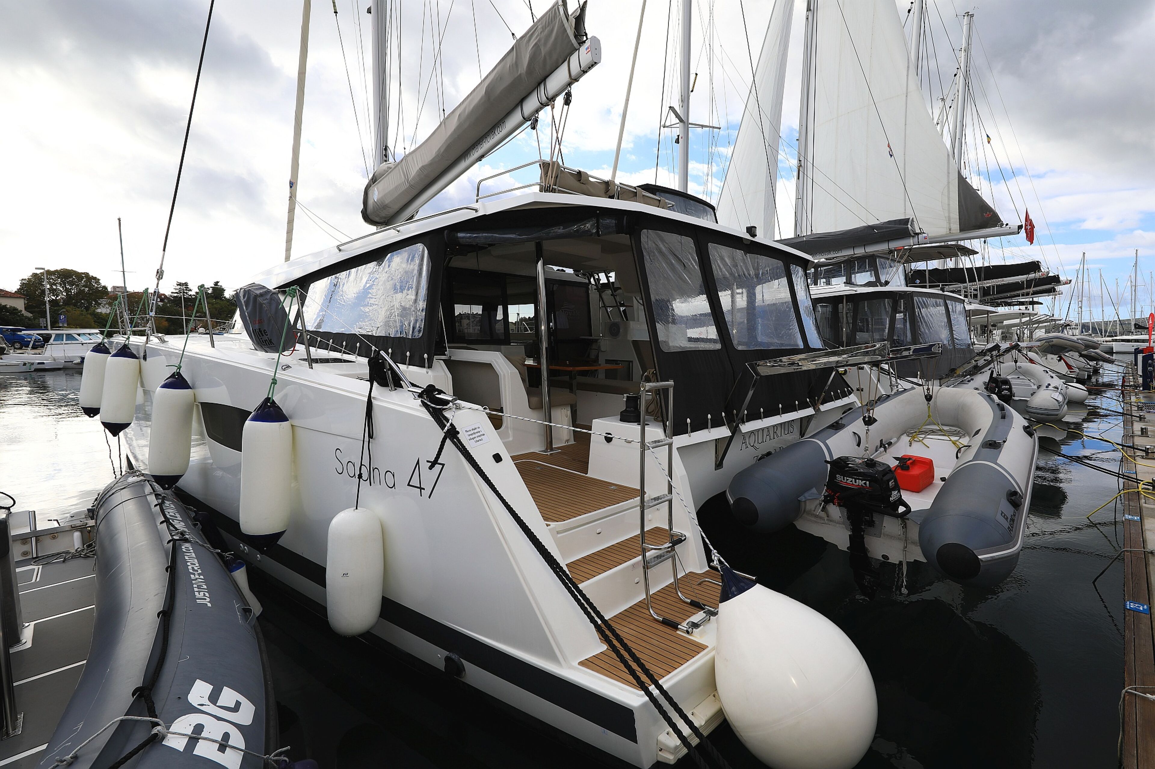 Fountaine Pajot Saona 47 Quintet - 5 + 1 cab. Aquarius