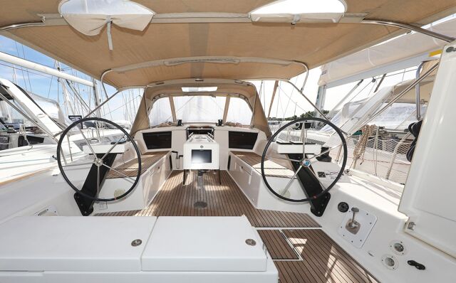 Dufour 430 GL Good Friends