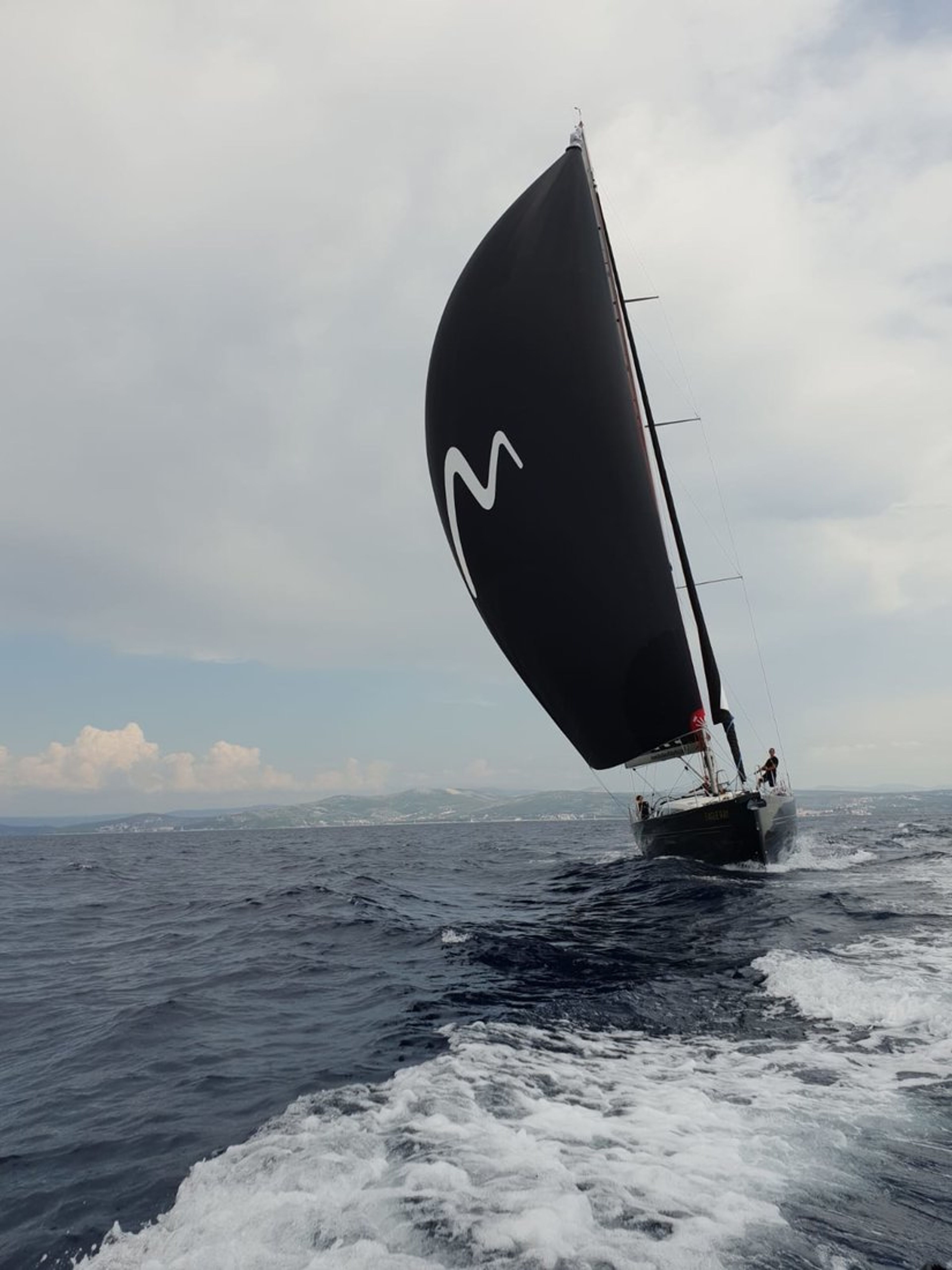 More 55 Manta Ray - Black Edition