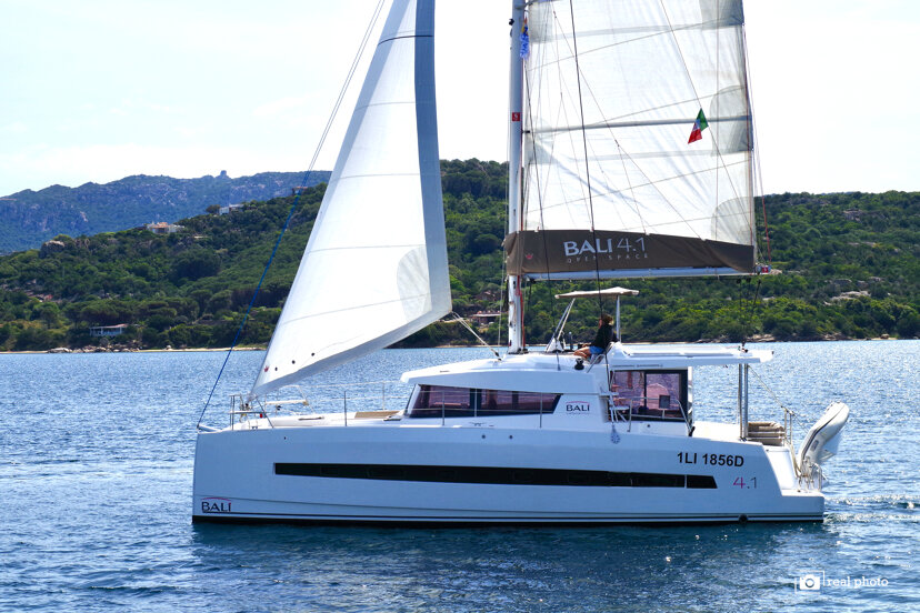 Bali 4.1 - 4 + 2 cab. Alba
