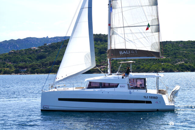 Bali 4.1 - 4 + 2 cab. Alba