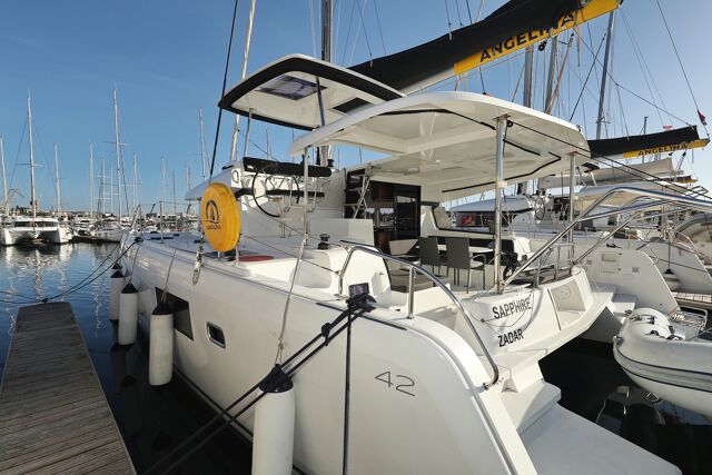 Lagoon 42 - 4 + 2 cab. Sapphire
