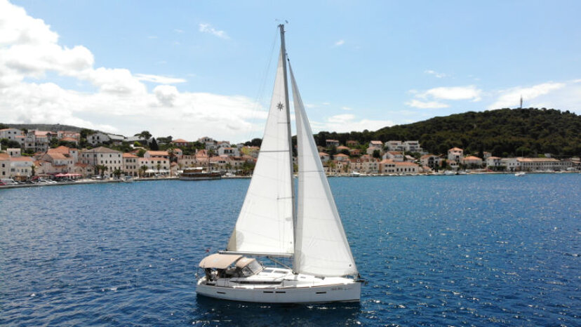 Sun Odyssey 419 - 3 cab. Espresso