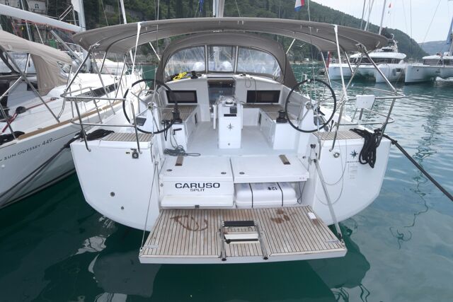 Sun Odyssey 490 - 5 cab. Caruso