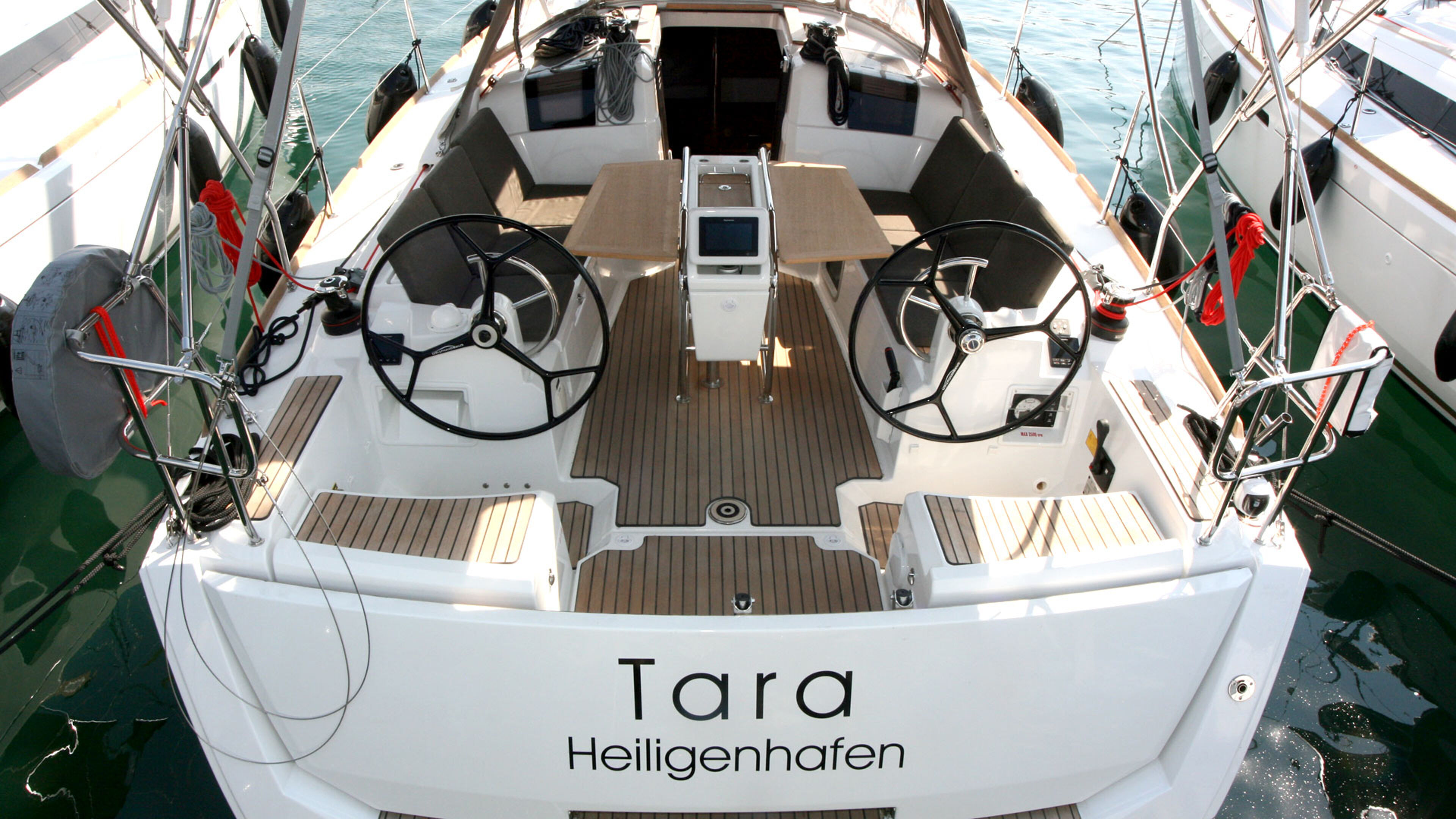Sun Odyssey 389 - 2 cab. Tara