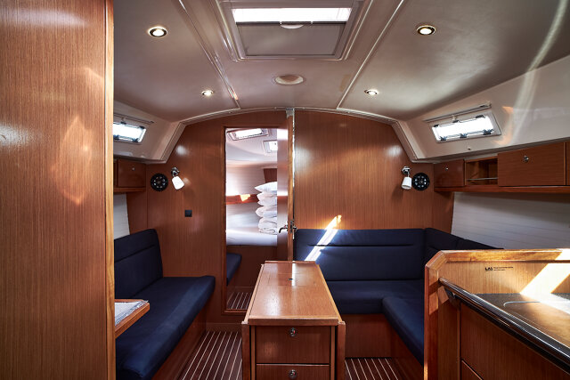 Bavaria Cruiser 36 White Pearl B