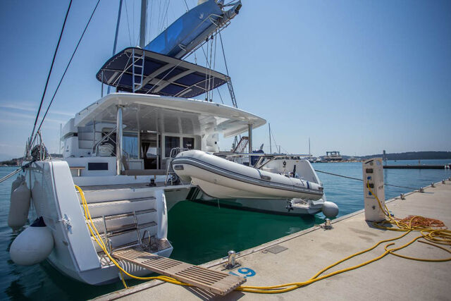 Lagoon 52 F - 6 + 2 cab. El Presidente 721/2025