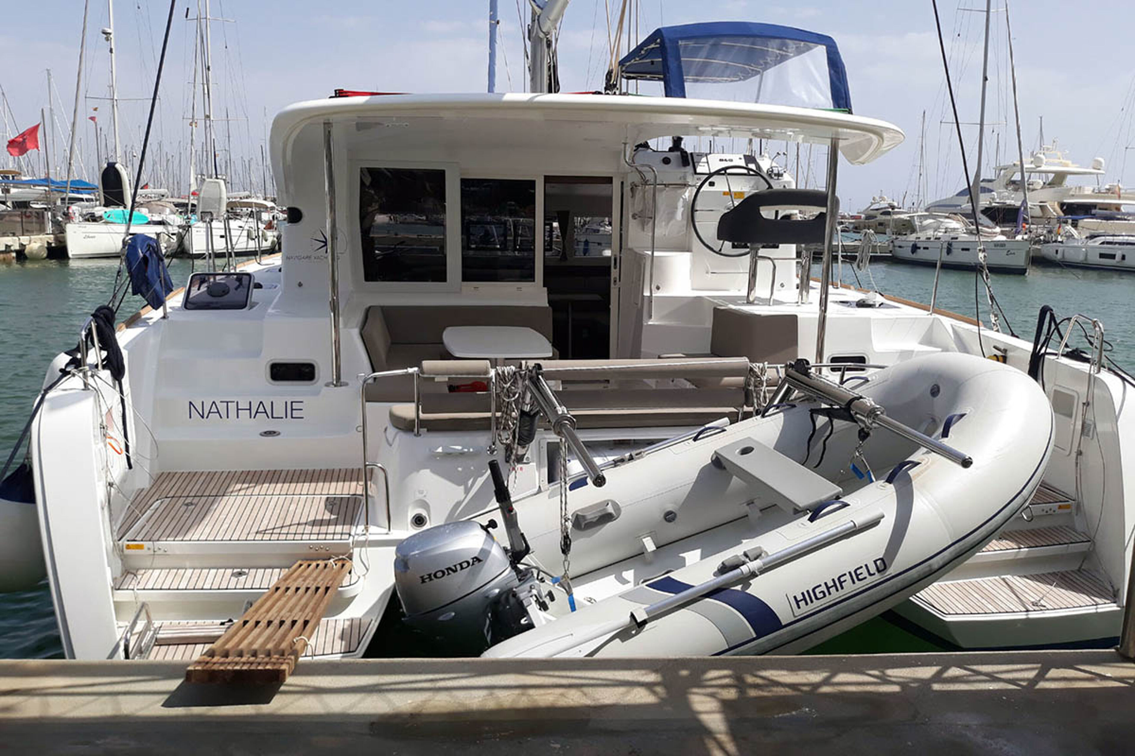 Lagoon 40 - 4 + 2 cab Nathalie 463/2025