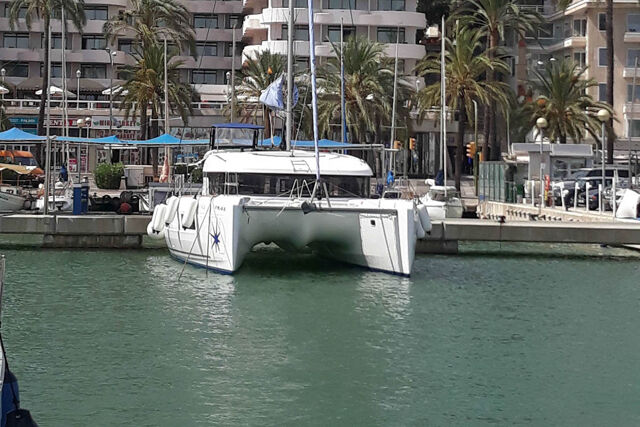 Lagoon 40 - 4 + 2 cab Nathalie 463/2025