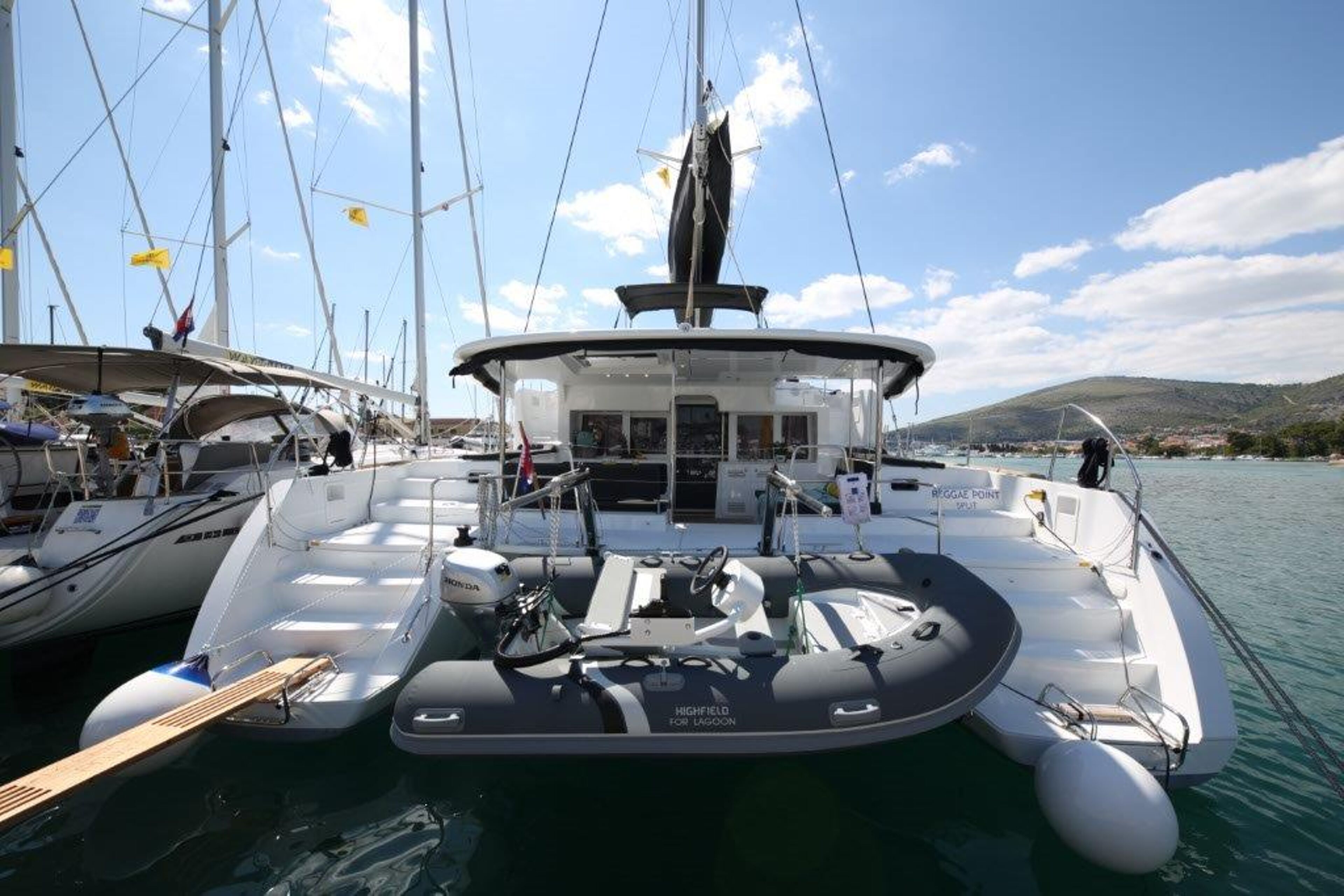 Lagoon 450 - 4 + 2 cab. Reggae Point